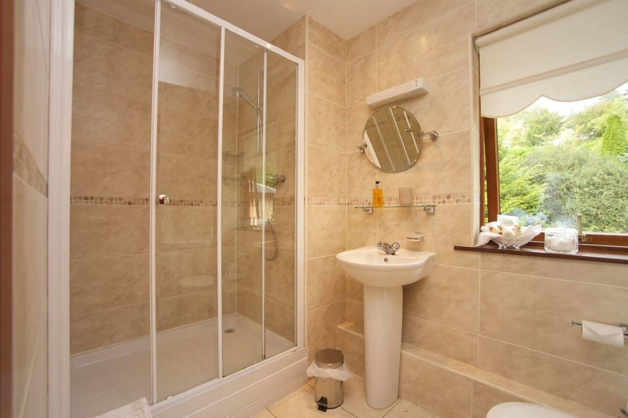Glede Knowe Guest House Innerleithen Buitenkant foto